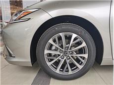 雷克萨斯ES 300h 2.5 CVT卓越版油电混合[202109]