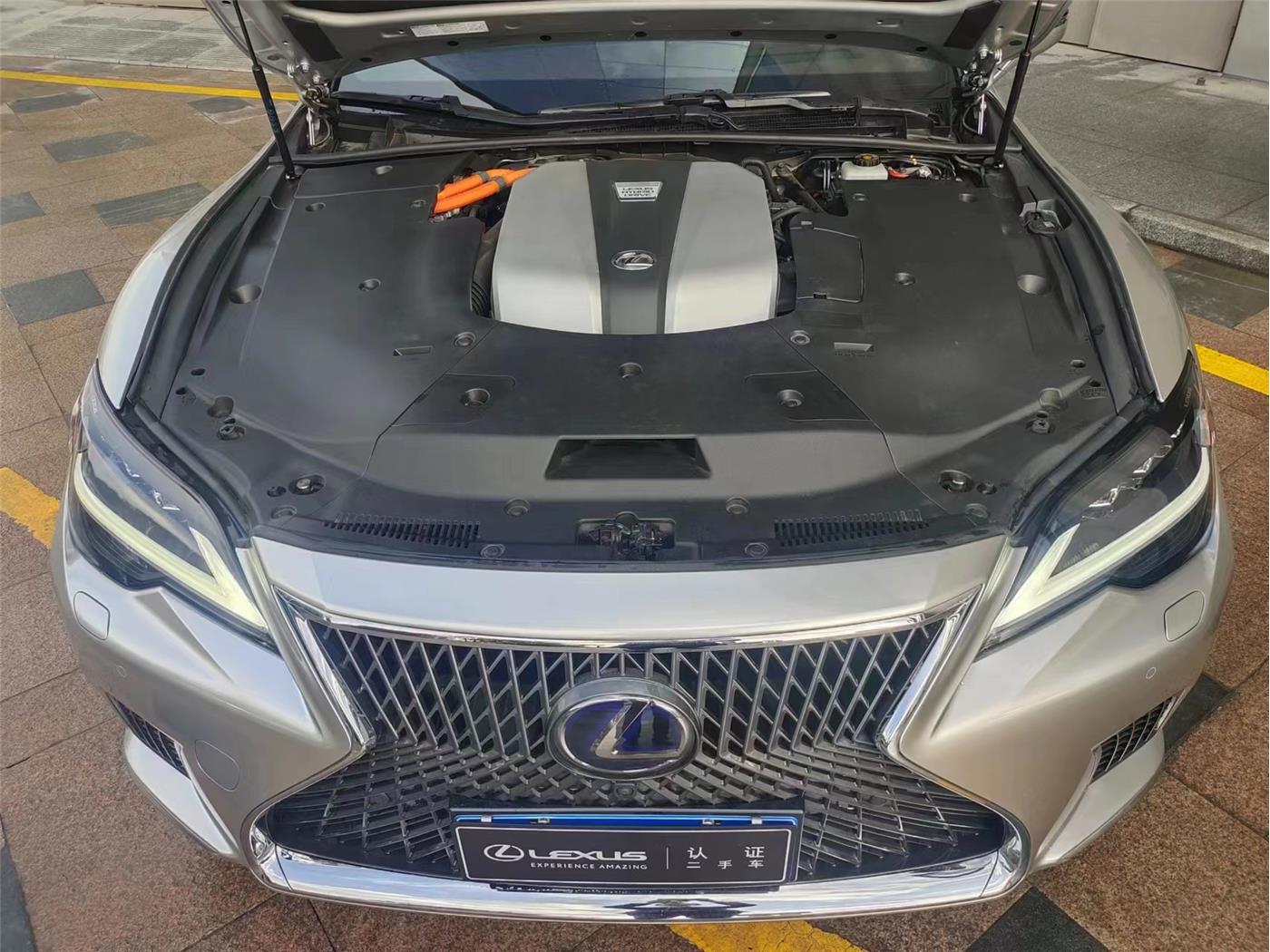 雷克萨斯LS 500h 3.5 CVT/MT行政版油电混合[202011]